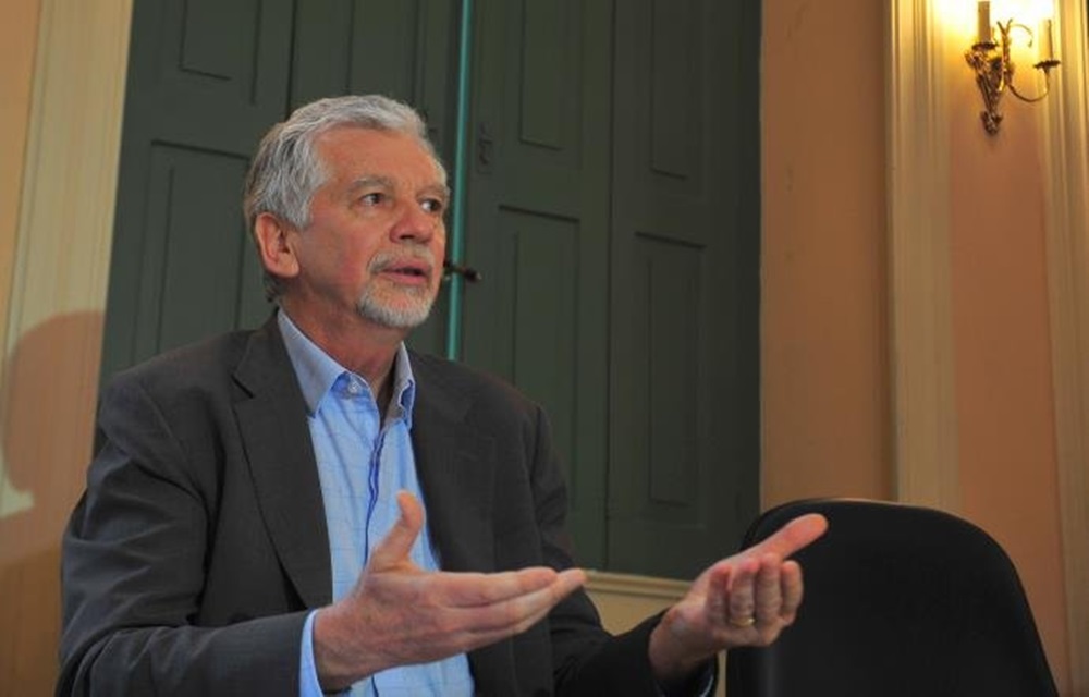 Ir para  <p>O prefeito de Porto Alegre, Jos&eacute; Fortunati, declarou nesta sexta que haver&aacute; atraso no pagamento do 13&ordm; dos servidores municipais. A alega&ccedil;&atilde;o &eacute; a grave crise...